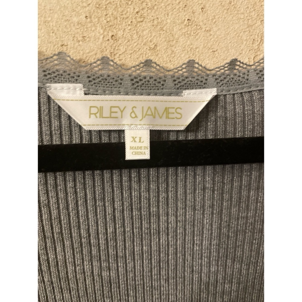 Riley & James Ribbed Dress - Picture 4 of 5